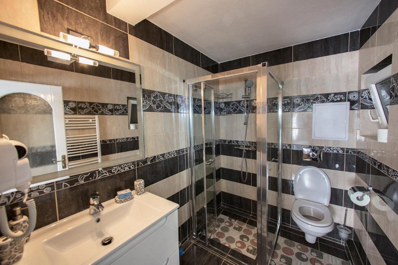 Pensiunea Cretuca Botiza Quarto foto