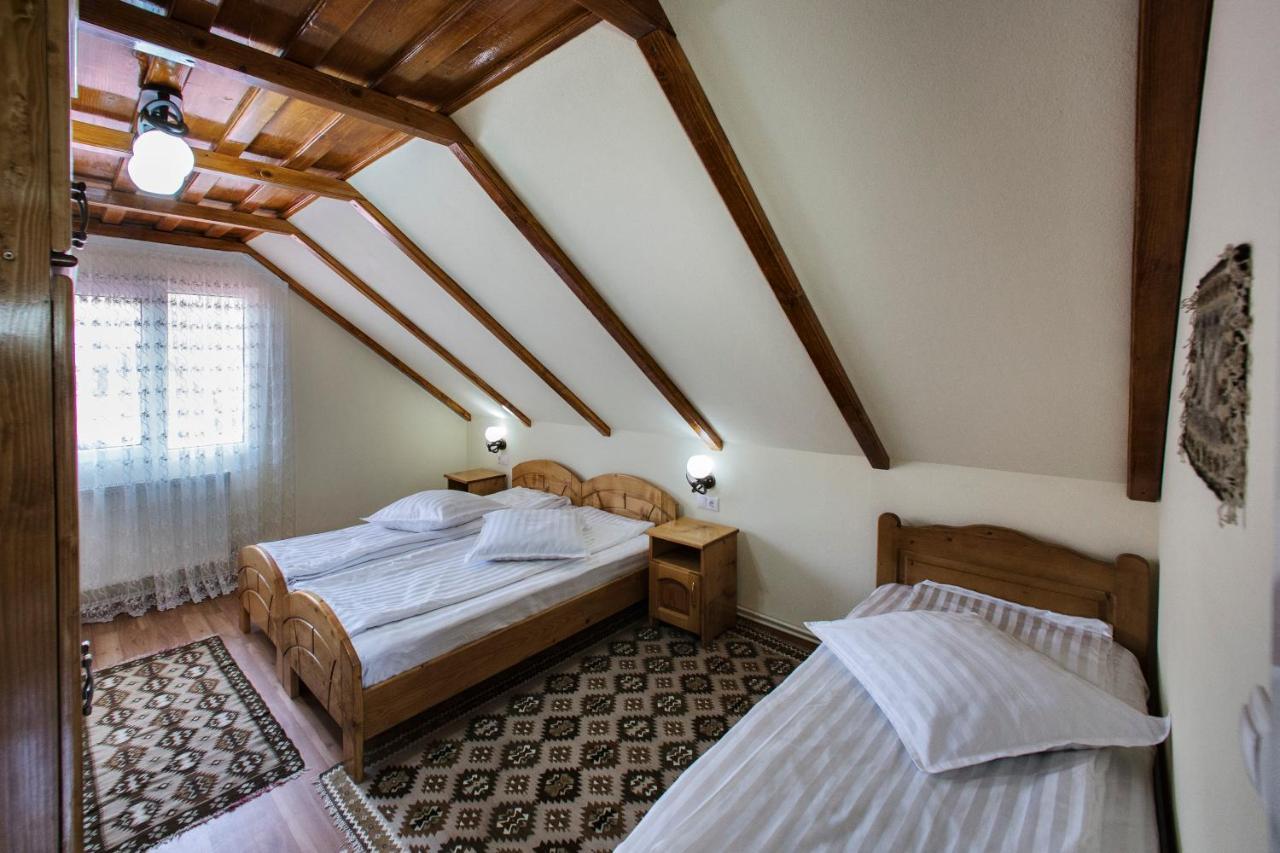 Pensiunea Cretuca Botiza Quarto foto